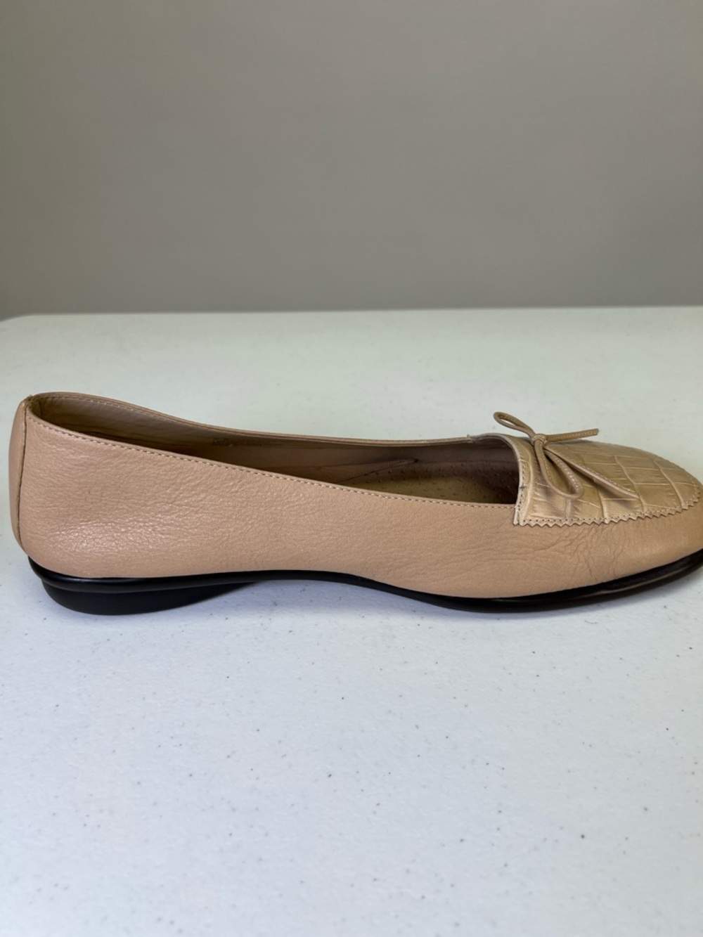 AEROSOLES Women's Tan Croc-Detail Leather Upper Loafers with Bow Size 9B - Picture 8 of 17